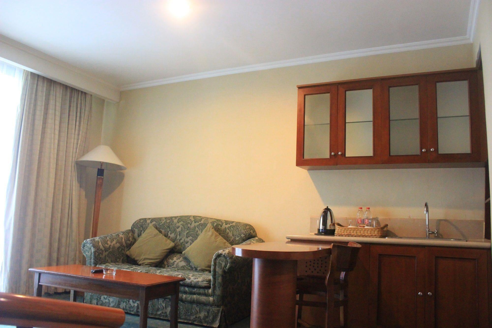 מלון סמאראנג Grand Arkenso Park View מראה חיצוני תמונה