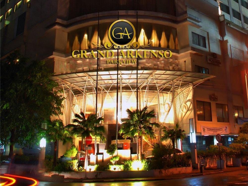 מלון סמאראנג Grand Arkenso Park View מראה חיצוני תמונה